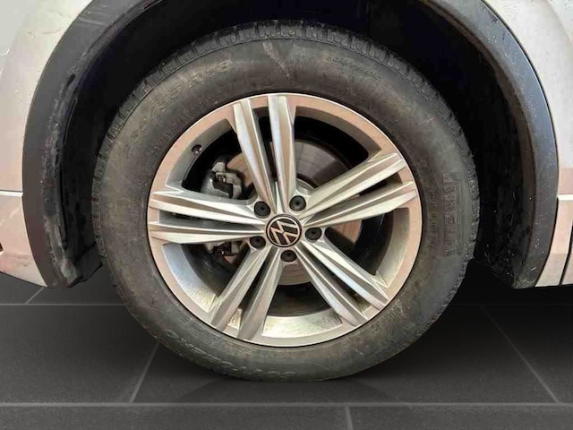 Volkswagen Tiguan 1.5 TSI DSG R-Line