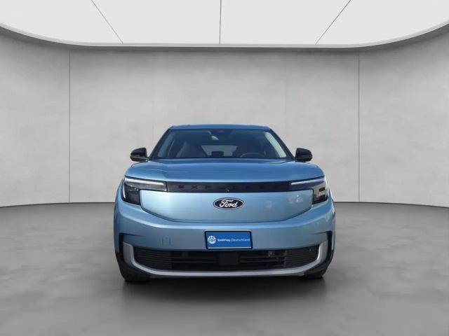 Ford Explorer Extended range RWD