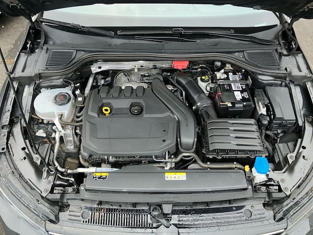 Volkswagen Golf 1.5 TSI Life Variant