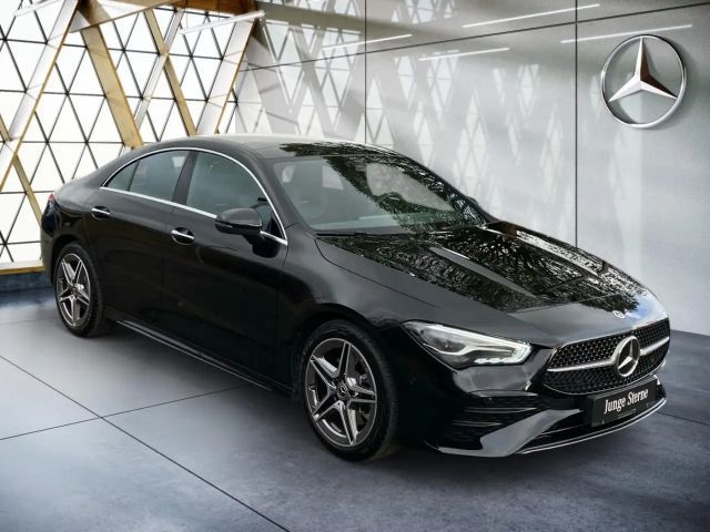 Mercedes-Benz CLA 200 AMG Line Coupé