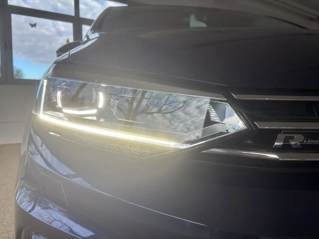 Volkswagen Touran DSG R-Line