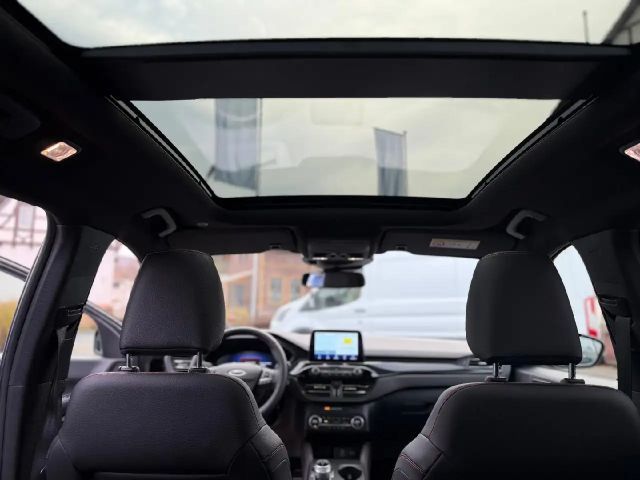 Ford Kuga Plug in Hybrid ST Line X