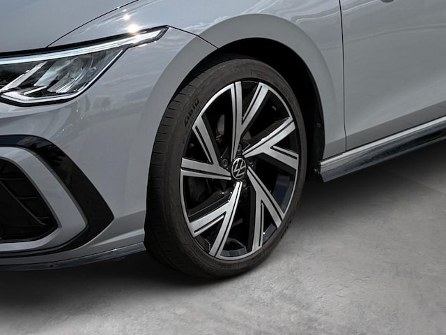 Volkswagen Golf 1.5 eTSI Golf VIII R-Line