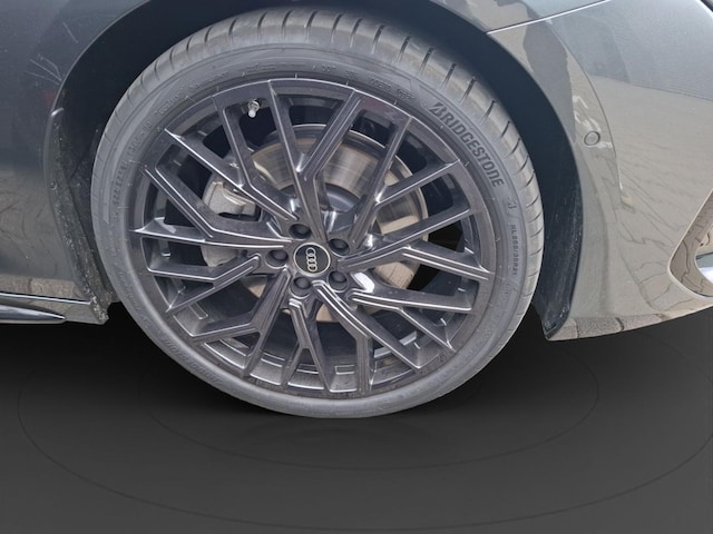 Audi A6 Avant Quattro S-Tronic