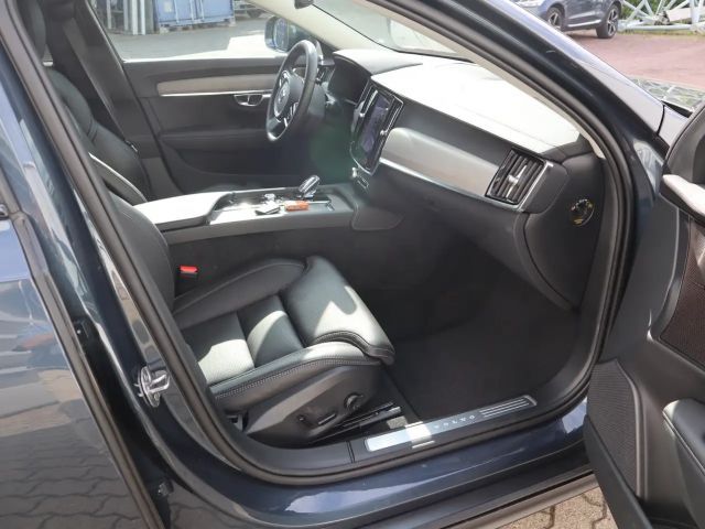 Volvo V90 Cross Country AWD Plus