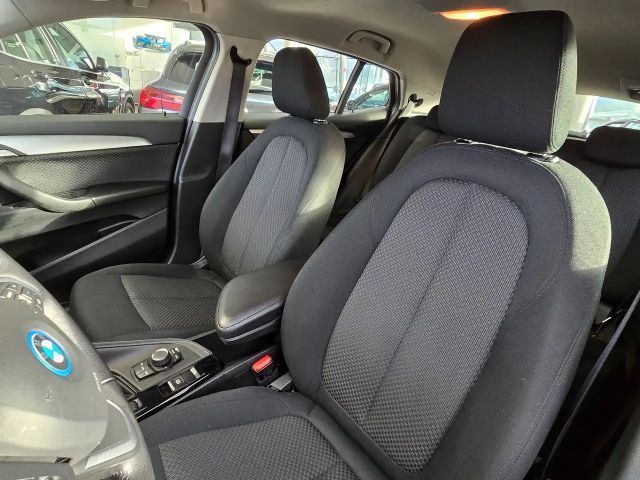 BMW X2 25e Hybrid Allrad Automatik LED/DAB-Tuner