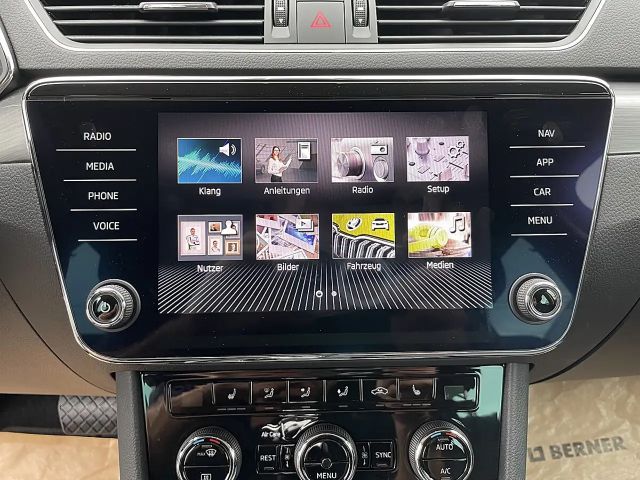 Skoda Superb Kombi 2,0 TDI DSG-LED-NAVI-ACC-VIRTUAL-WSSH-EL....