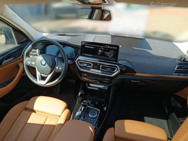 BMW X3 xDrive30e