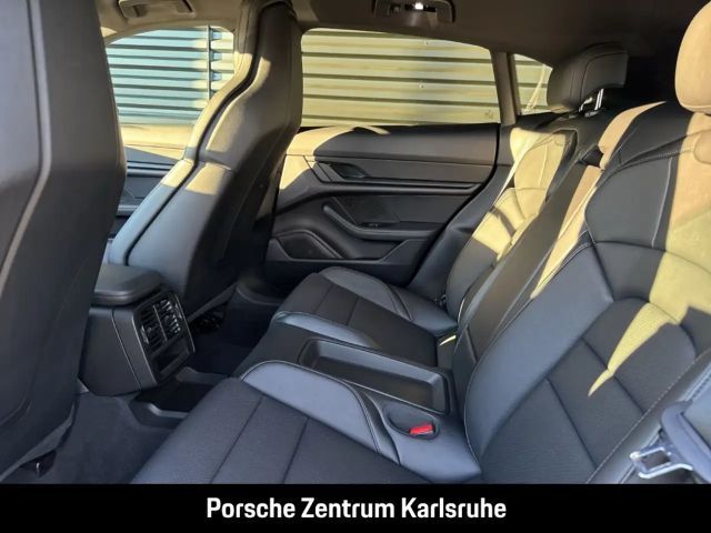 Porsche Taycan 4 Cross Turismo