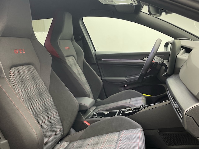 Volkswagen Golf DSG GTI Style