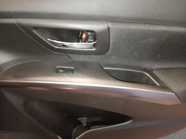 Suzuki S-Cross Hybrid