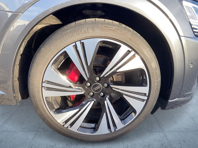 Audi Q8 e-tron 55 Quattro S-Line