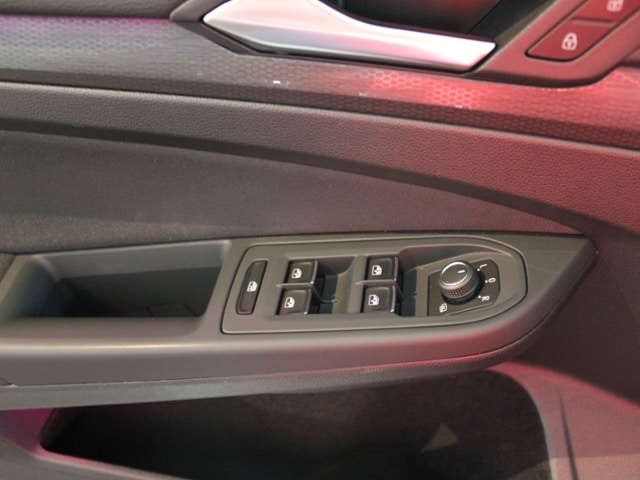 Volkswagen Golf 2.0 TSI Golf VIII