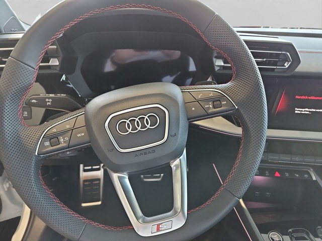 Audi A3 35 TFSI S-Line S-Tronic Sportback