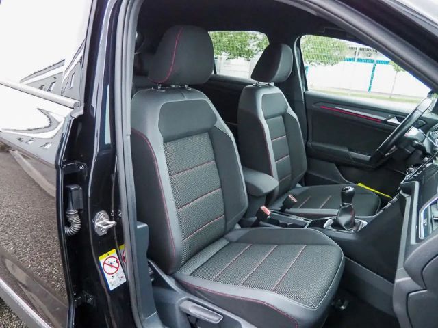 Volkswagen T-Roc 1.5 TSI Sport