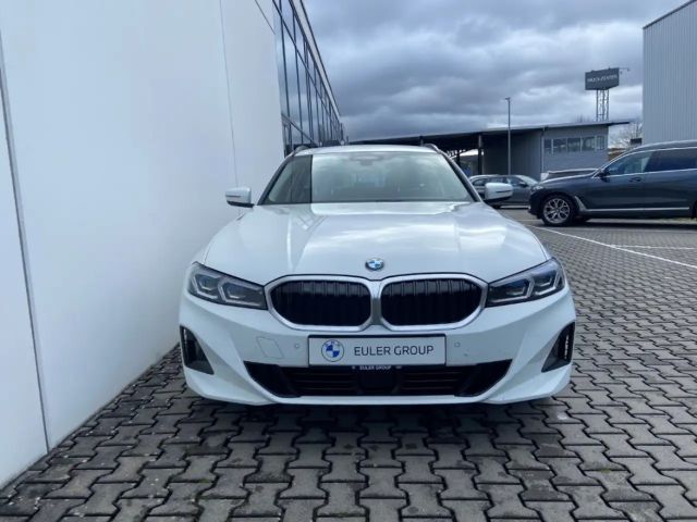 BMW 330 330d Touring xDrive
