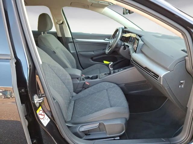 Volkswagen Golf Life Plus