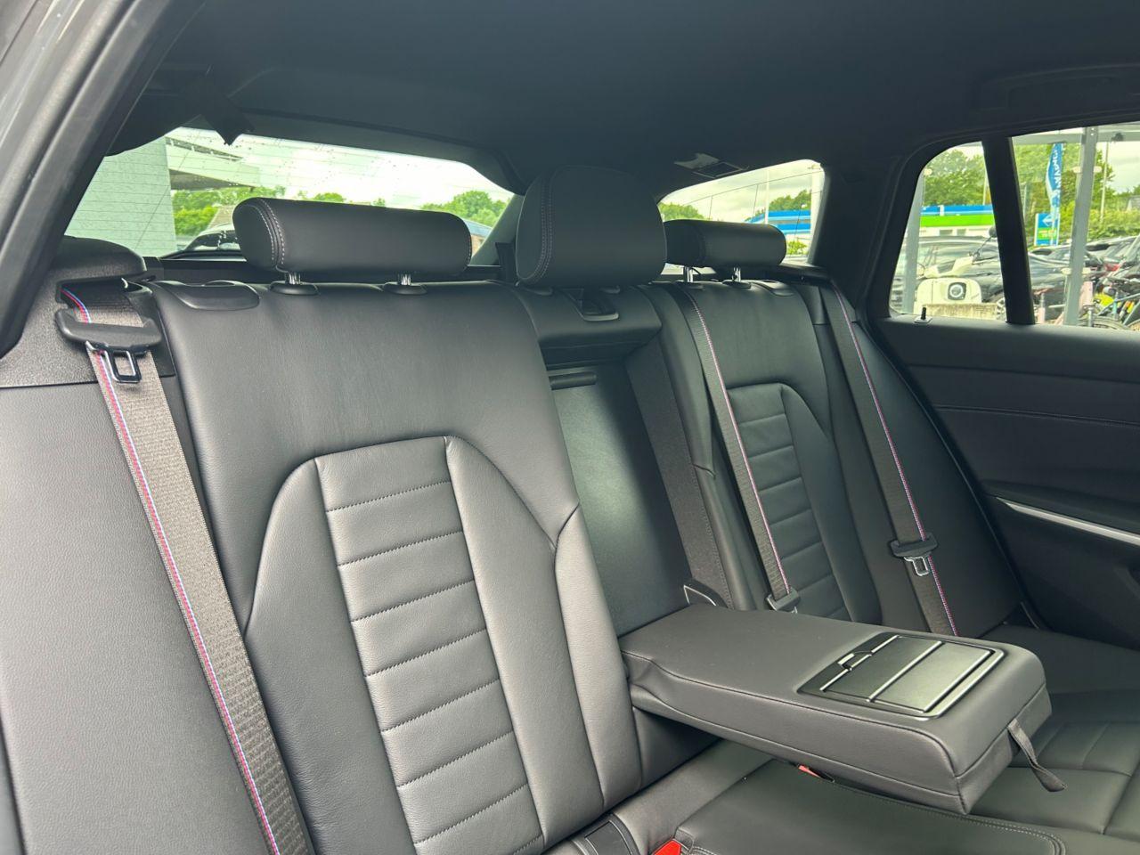 BMW 330 330e Touring