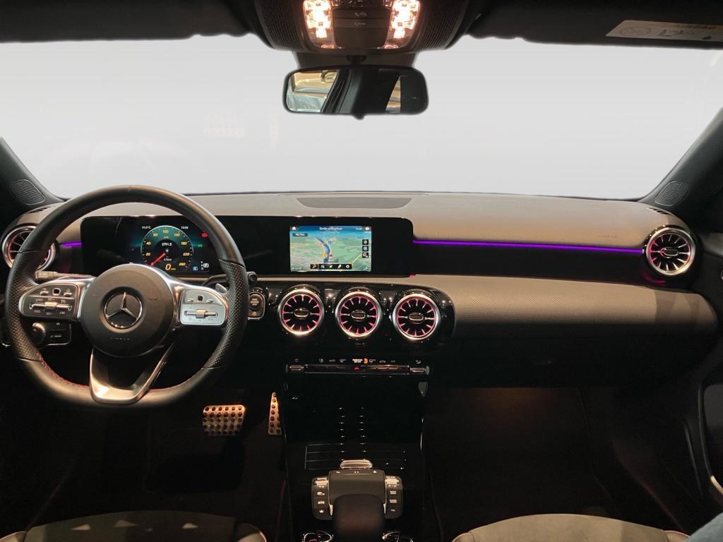 Mercedes-Benz A 250 4MATIC AMG Line