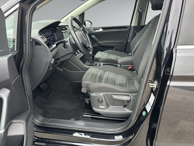 Volkswagen Touran 1.5 TSI DSG