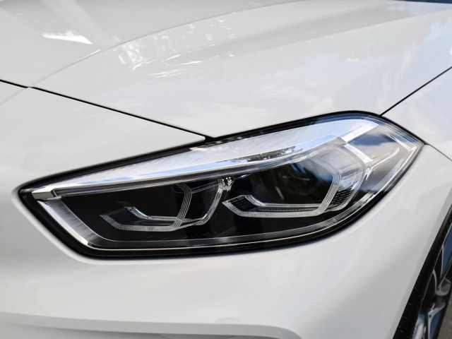 BMW 118 118i M-Sport Sedan