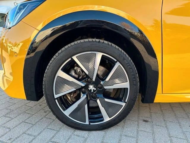 Peugeot E-208 EAT8 GT-Line