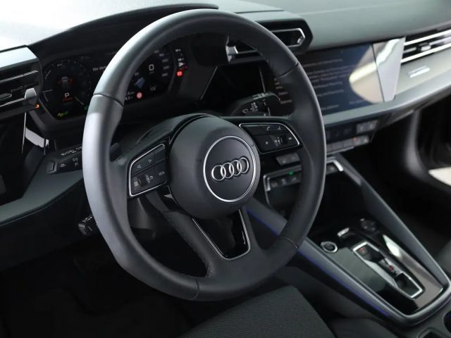 Audi A3 40 TFSI Hybride Sedan