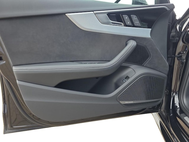 Audi RS4 Avant Quattro