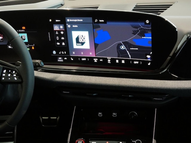 Audi A6 Avant Quattro S-Tronic