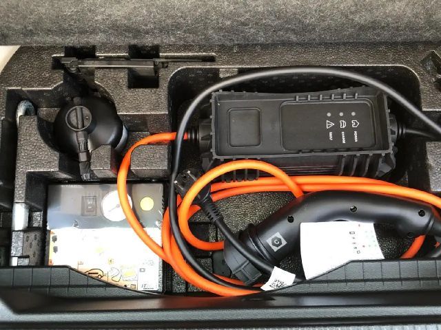 Peugeot E-2008 Active Pack