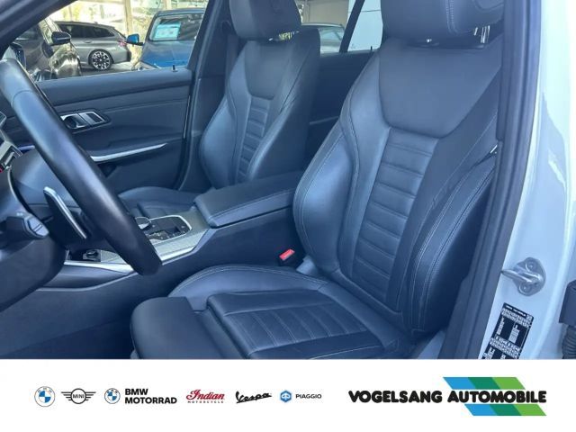 BMW 320 320d M-Sport Touring xDrive