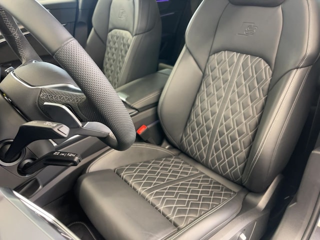 Audi S6 Avant Quattro