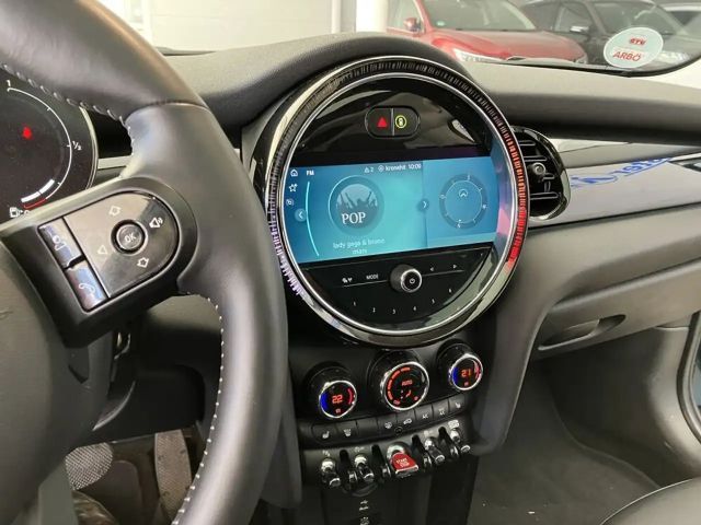 MINI Cooper 5-deurs Classic