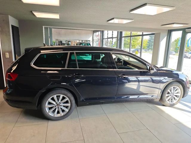 Volkswagen Passat 2.0 TDI Business DSG Variant