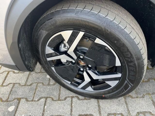 Peugeot E-2008 Allure Pack