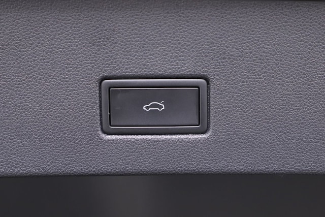 Volkswagen T-Roc 1.5 TSI DSG IQ.Drive R-Line