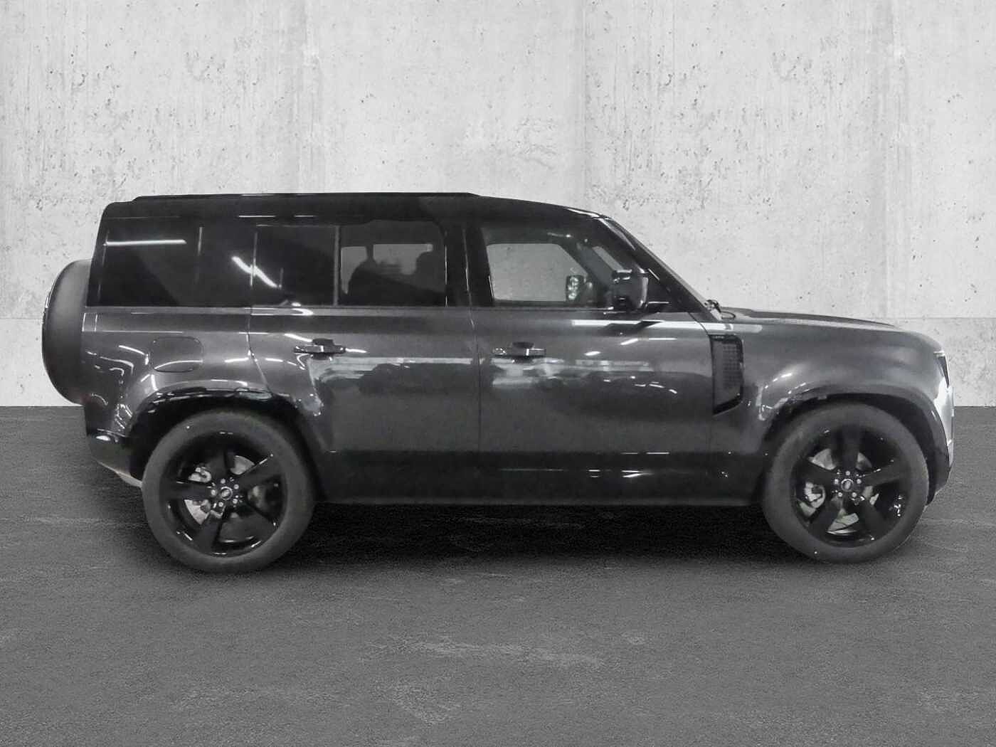 Land Rover Defender 110 Dynamic SE