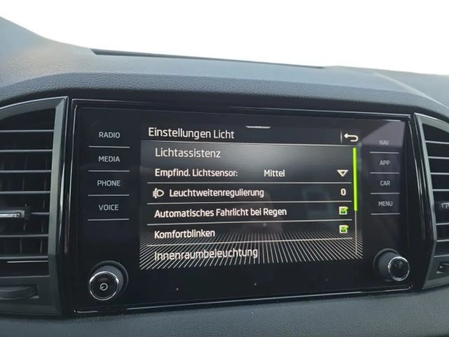 Skoda Karoq 1,0TSI 115PS Navi/LED/ACC/Kamera/Winterp.    **