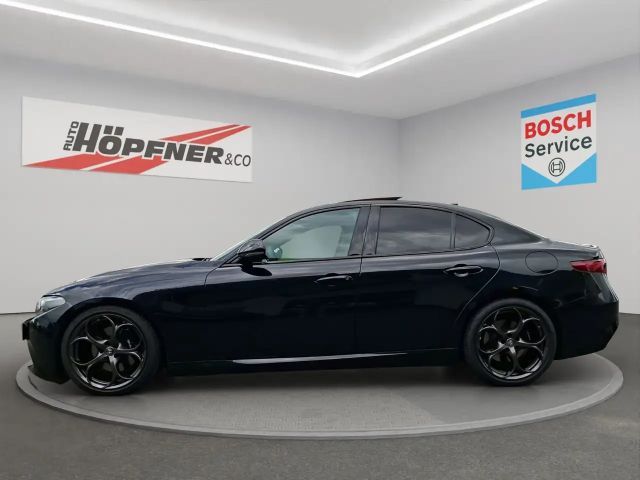 Alfa Romeo Giulia Q4 Turbo