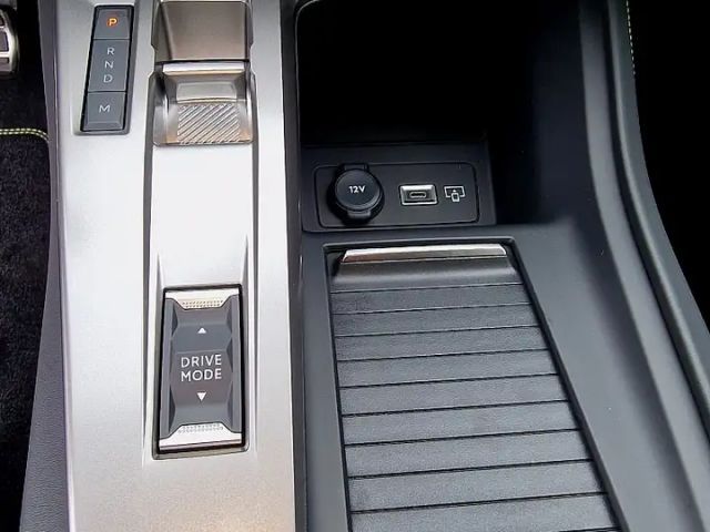 Peugeot 408 GT-Line Hybrid