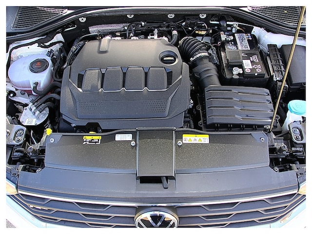 Volkswagen T-Roc DSG Sitzheizung NAVI AHK App-Connect