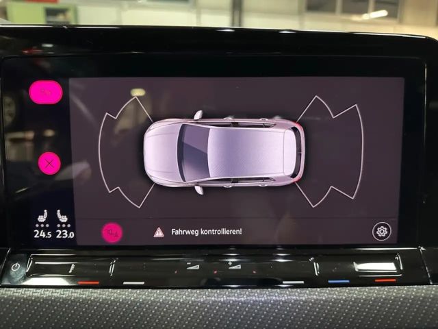 Volkswagen Golf 1.5 TSI Golf VIII R-Line