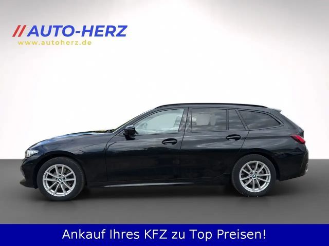 BMW 320 320d Touring xDrive