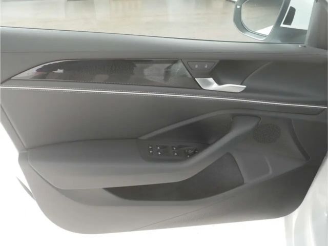 Volkswagen Passat 1.5 eTSI Business DSG