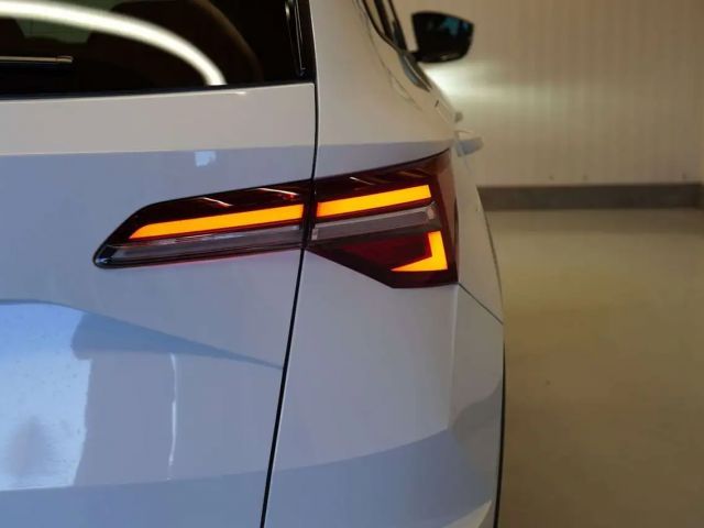Skoda Karoq 2,0 TDI DSG ''LED*ACC*NAVI*R-KAM*VIRTUAL''