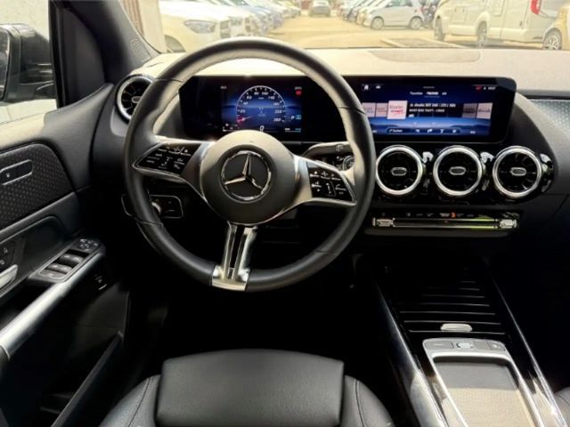 Mercedes-Benz B 180 Progressive