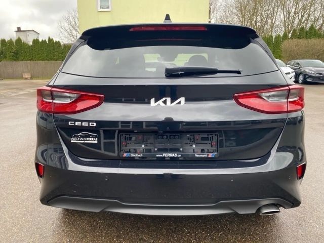 Kia Ceed CEED 1.5T 48V DCT 140 ULTIMATE Style 17'' LM, Appl