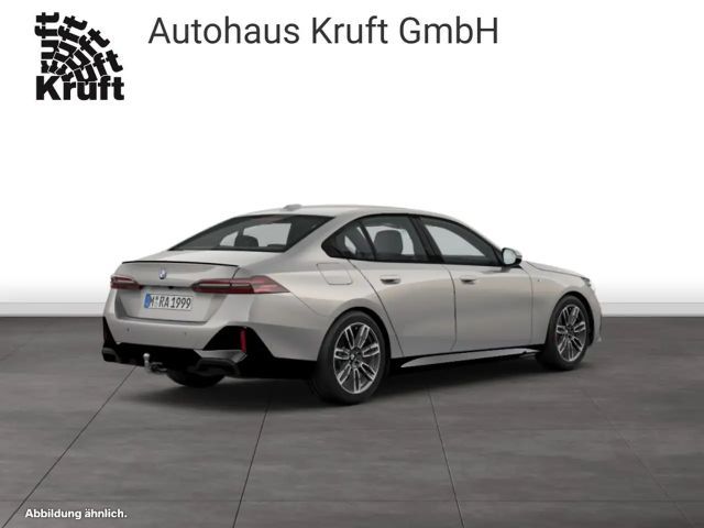 BMW 520 520i M-Sport Sedan