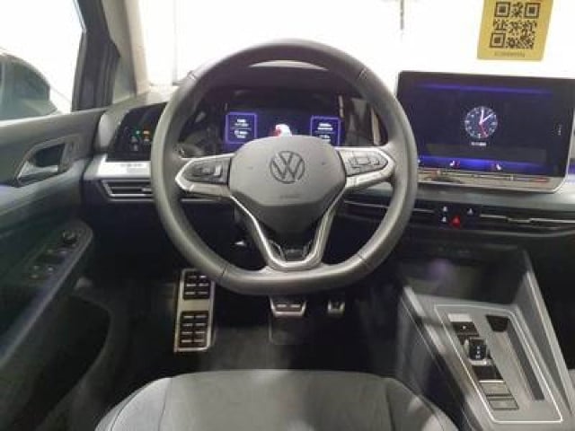 Volkswagen Golf 1.5 eTSI Golf VIII
