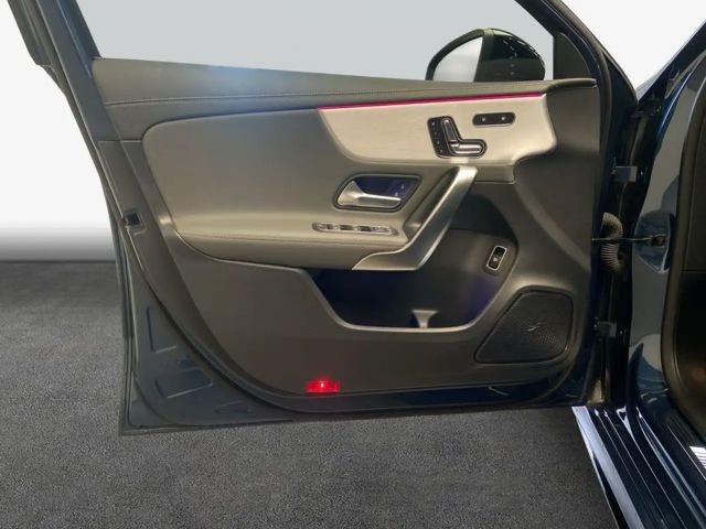 Mercedes-Benz A 35 AMG AMG Line